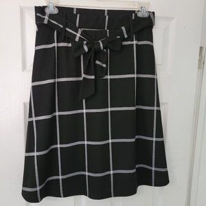 Olivia Blu black and white checkered skirt Size L‎